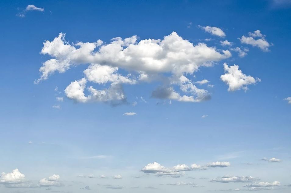 V sobotu teploty přes letních 25 °C