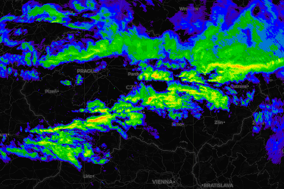 Česko zasáhl orkán o síle až 181 km/h, Polskem se prohnalo několik tornád