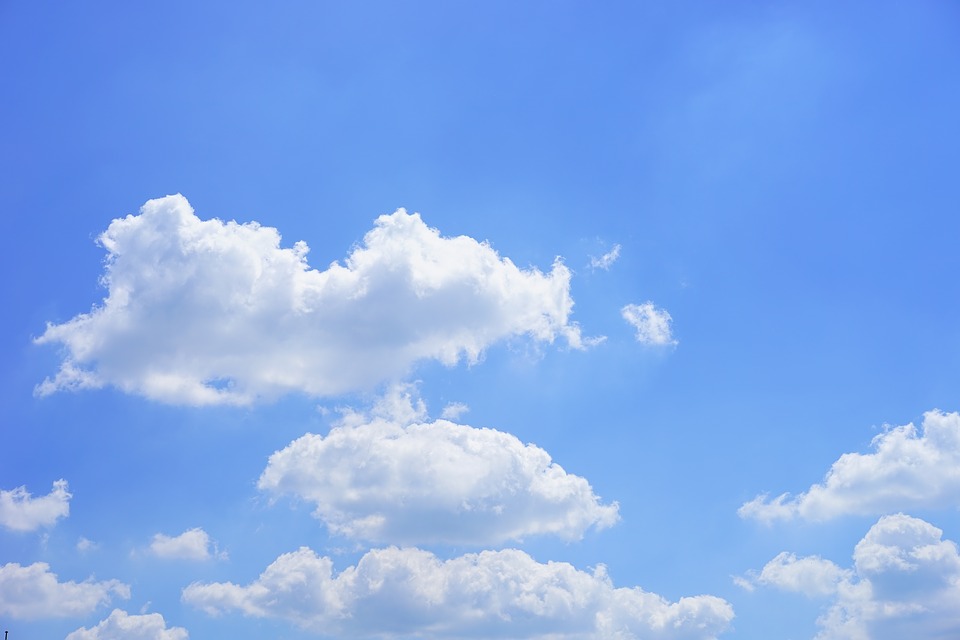 V pondělí slunečno s teplotami i přes 25 °C