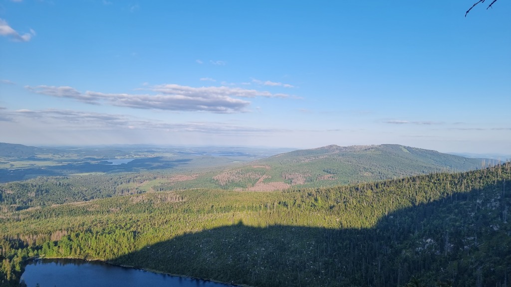 Ještě ve středu slunečno, odpoledne až 33 °C